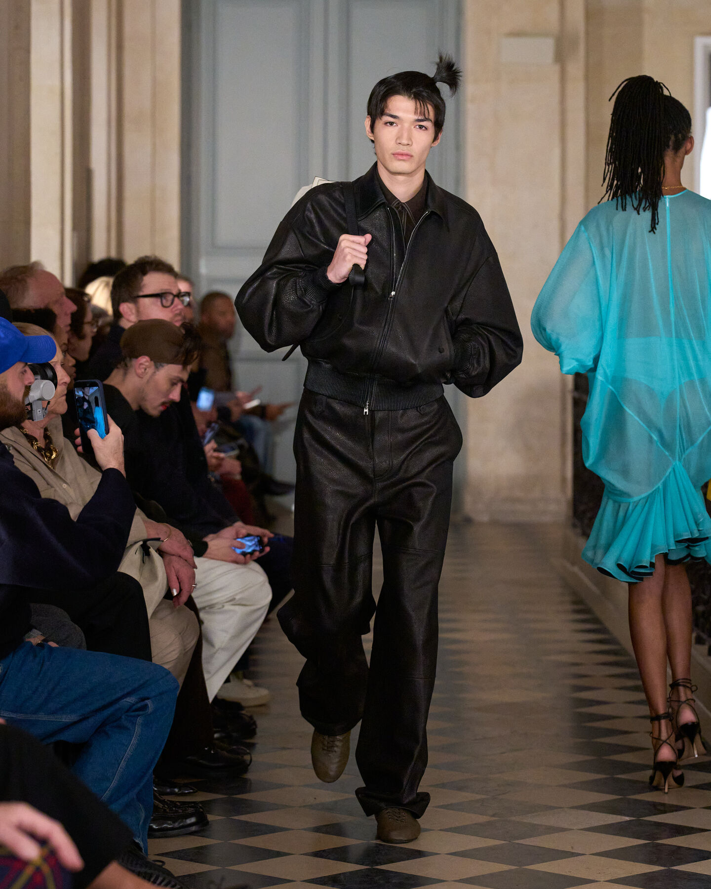 Look 34