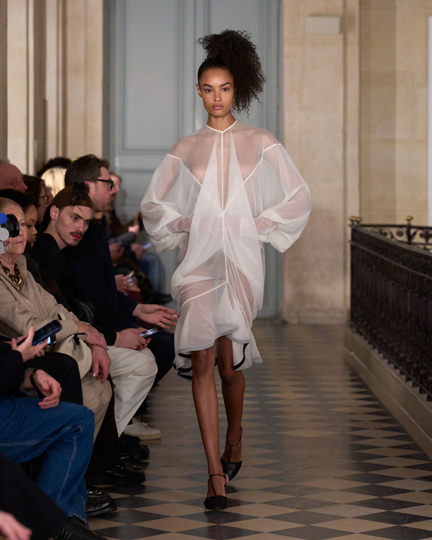Look 54